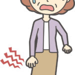 股関節を痛がる高齢女性のイラスト