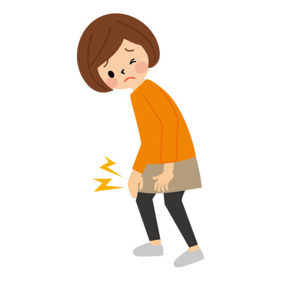 膝を痛がる女性のイラスト